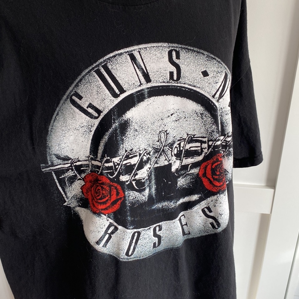Guns n' Roses - Authentic Concert Tee, circa 2017 - Picture 5 of 9